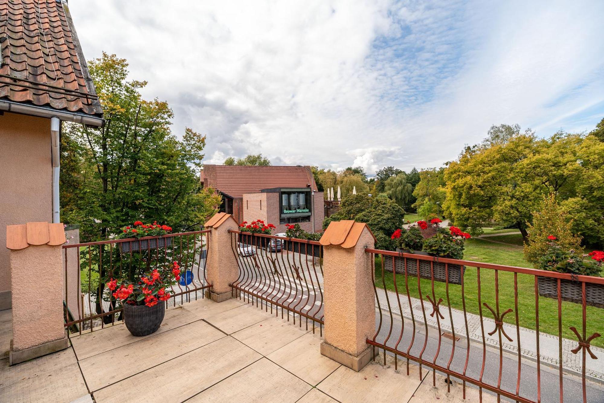 Hotel Pod Zamkiem Olsztyn  Exterior photo